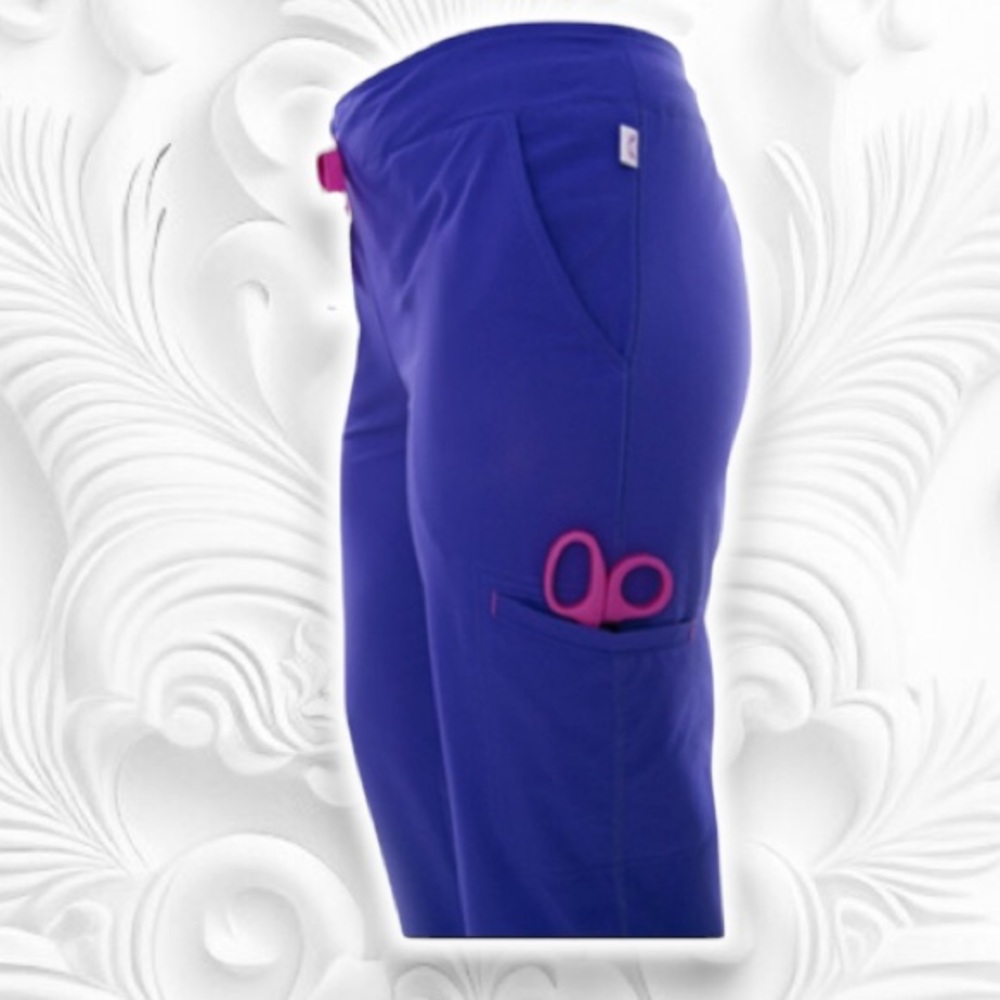 Smitten scrub pants